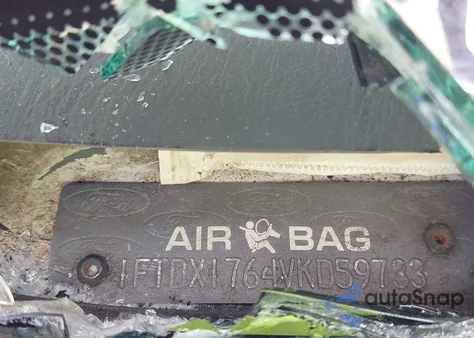 1997 Ford F-150 Lariat/Standard/Xl/Xlt z USA, uszkodzony, nr VIN 1FTDX1764VKD59733